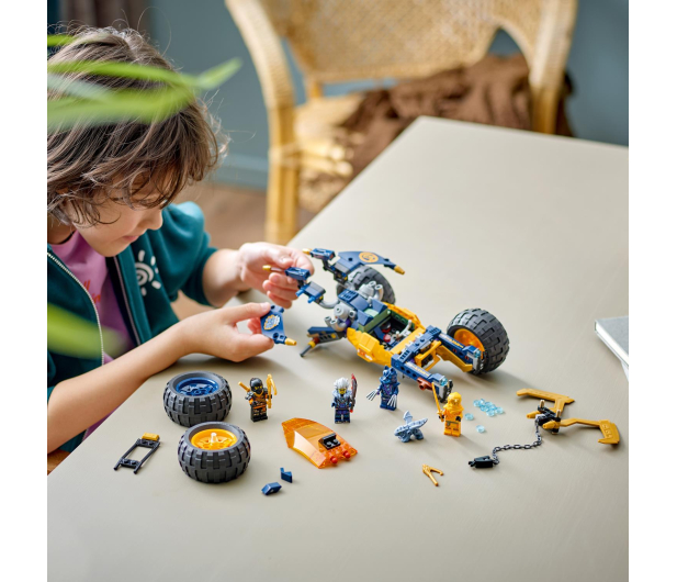 LEGO Ninjago 71811 Łazik terenowy ninja Arina - 1220596 - zdjęcie 4